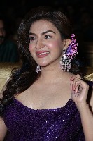 Honey Rose Glamorous Photos